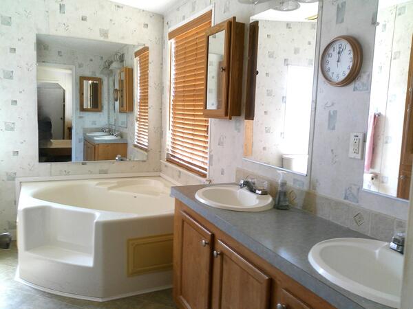 5320 Laurel Oaks Drive a Winter Haven, FL Mobile or Manufactured Home for Sale